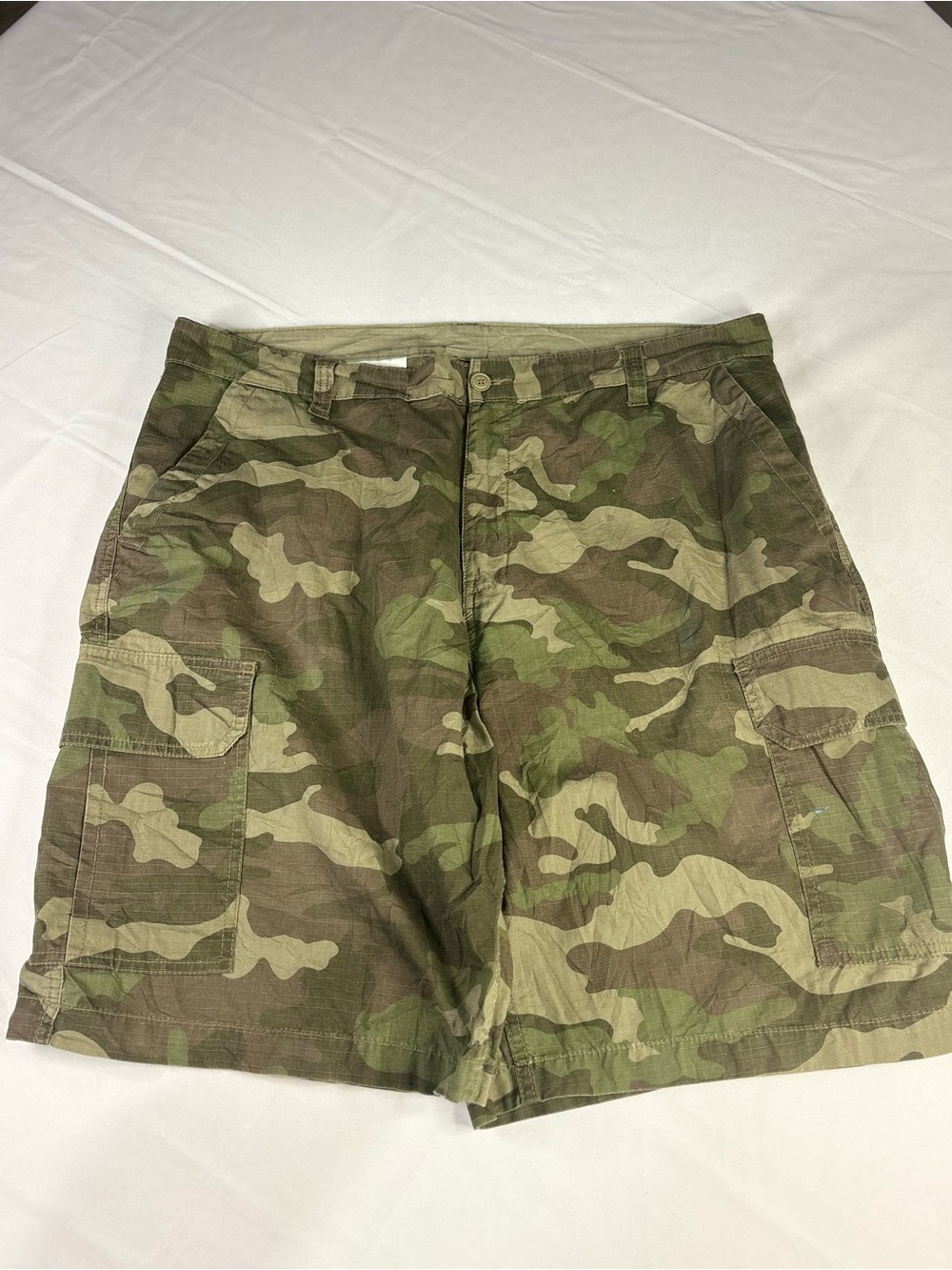 Y2K Faded Glory Cargo Camo Shorts | $14.99